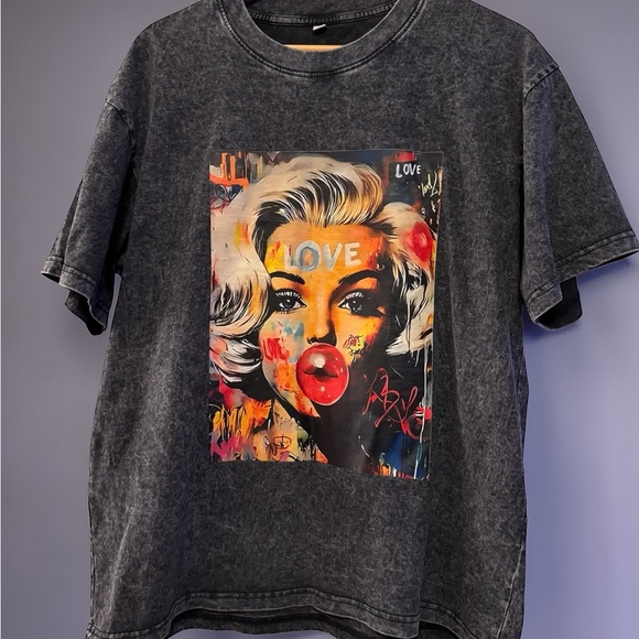 Marilyn Monroe Graphic Grey Acid Wash Oversize Unisex Short Sleeve Tee - Picture 5 of 9